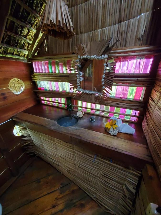 Derek's Place Eco-Lodge Little Corn Island Buitenkant foto